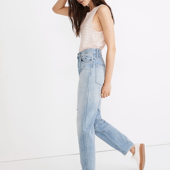 NWT Madewell Distressed Straight Leg Mom Jeans - Picture 2 of 8